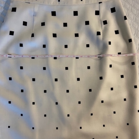 Vintage Versace100% Fine Wool Suit (Jacket & Skirt) Euro Size 44 GUC - Picture 13 of 16